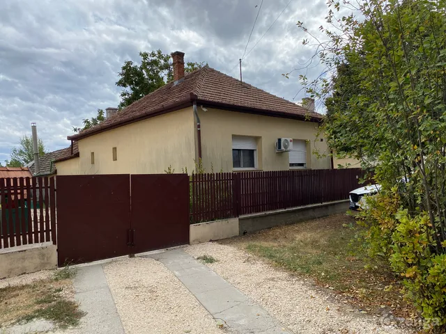 Eladó ház Zagyvarékas, Alkotmány út 39. 74 nm