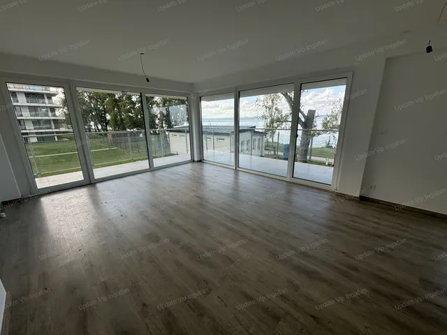 Eladó lakás Siófok, Balatonszéplak 86 nm