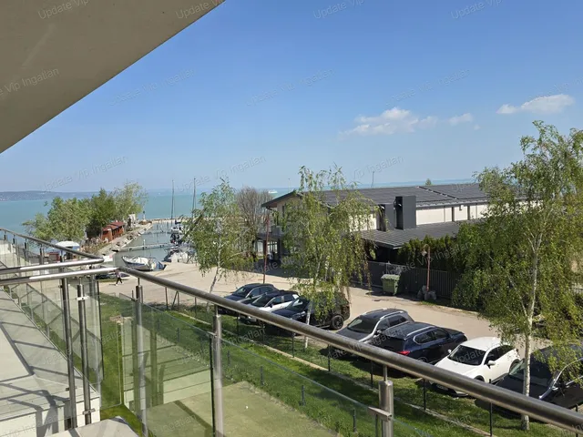 Eladó lakás Siófok, Ezüstpart 59 nm