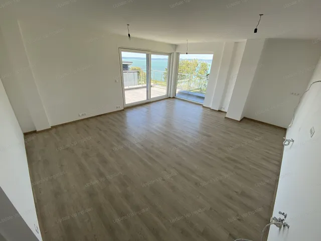 Eladó lakás Siófok, Ezüstpart 103 nm
