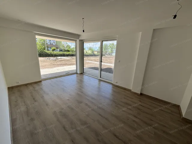 Eladó lakás Siófok, Ezüstpart 74 nm
