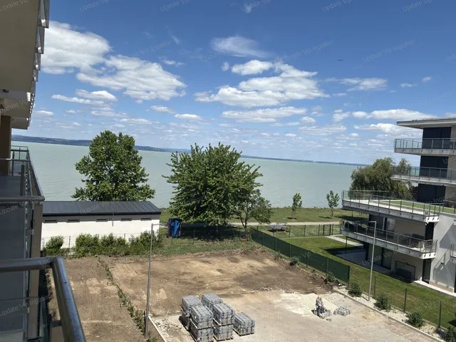 Eladó lakás Siófok, Ezüstpart 50 nm