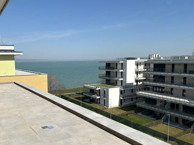 Eladó lakás Siófok, Ezüstpart 97 nm