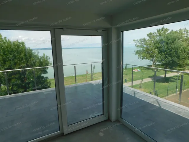 Eladó lakás Siófok, Balatonszéplak 122 nm