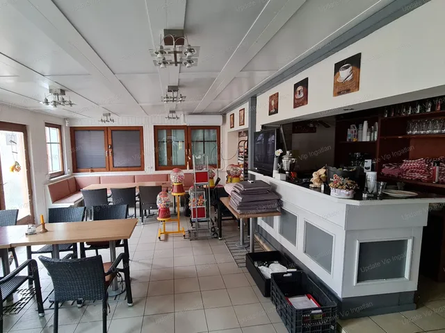 Eladó kereskedelmi és ipari ingatlan Siófok, Szabadifürdő 120 nm