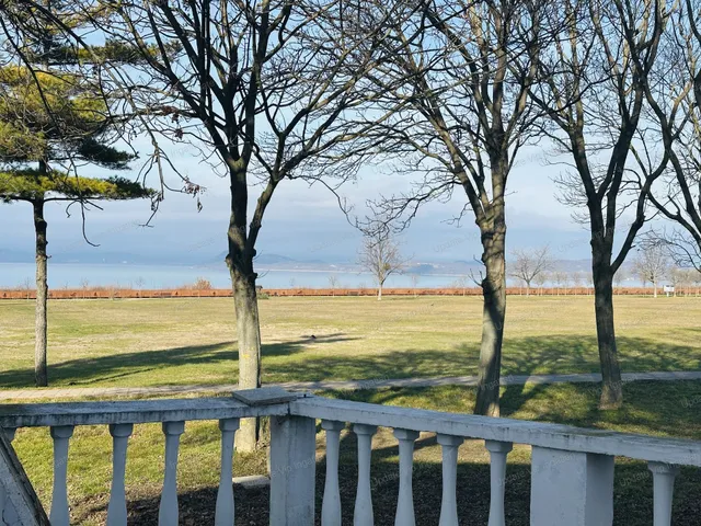Eladó ház Balatonföldvár, Magaspart 180 nm
