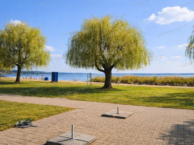 Eladó nyaraló Balatonalmádi, Városközpont 53 nm