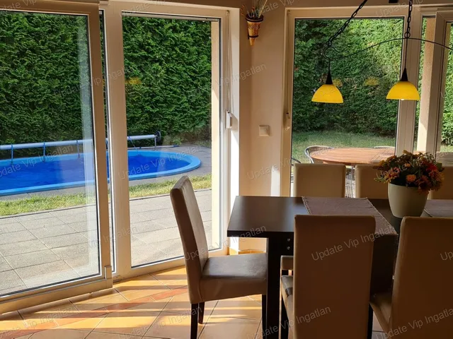Eladó ház Siófok, Szabadifürdő 166 nm