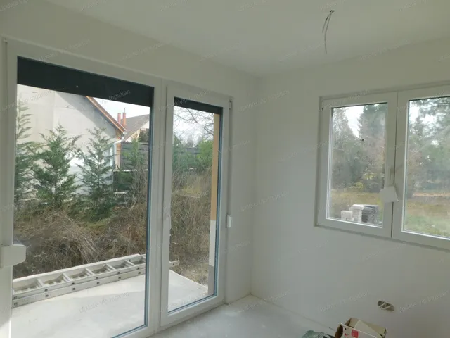 Eladó lakás Balatonszárszó 91 nm