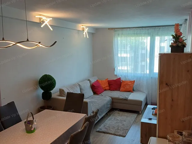 Eladó lakás Siófok, Ezüstpart 63 nm