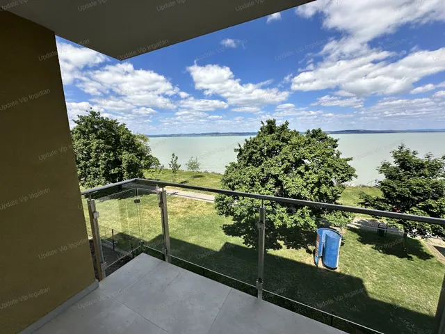 Eladó lakás Siófok, Ezüstpart 101 nm