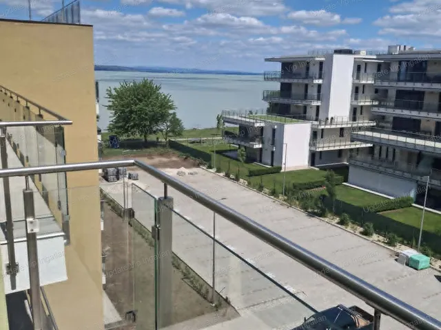 Eladó lakás Siófok, Ezüstpart 51 nm