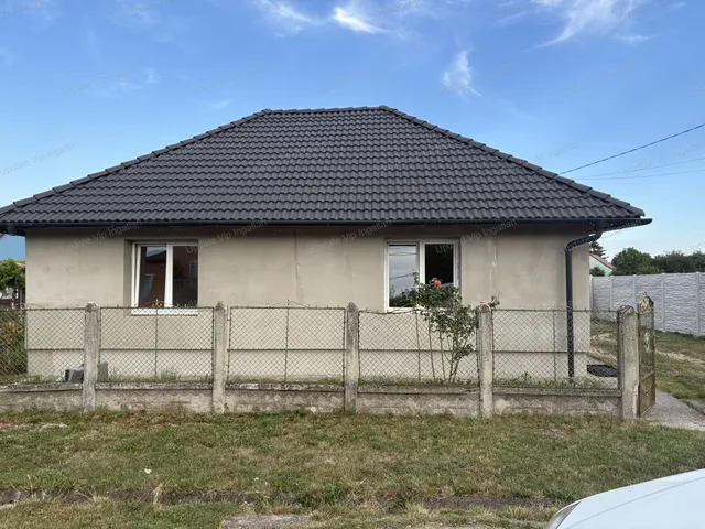 Eladó ház Szabadbattyán 90 nm