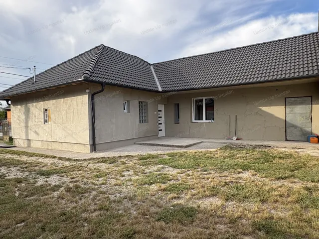 Eladó ház Szabadbattyán 90 nm