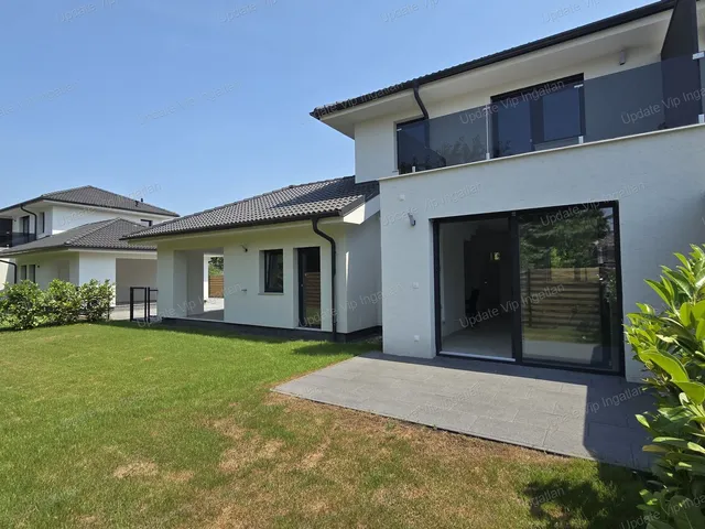 Eladó ház Siófok, Belváros 142 nm