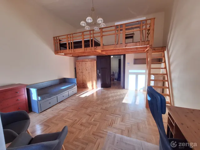Eladó lakás Budapest VI. kerület, Nagykörúton belüli terület, Révay utca 44 nm