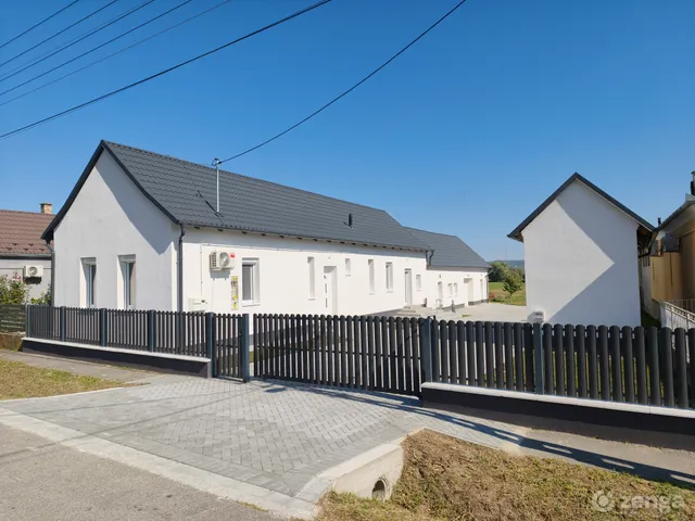 Eladó ház Magyarszentmiklós 160 nm