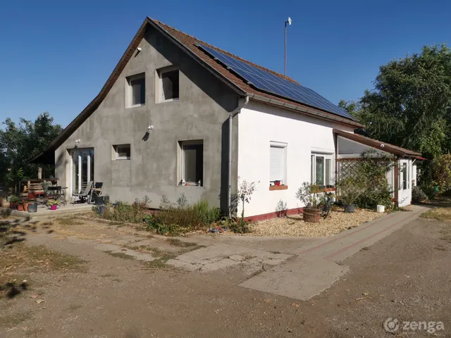 Eladó ház Makó 200 nm