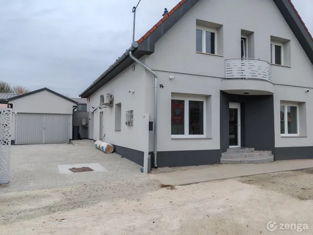 Eladó kereskedelmi és ipari ingatlan Kecskemét, Hunyadiváros 84 nm