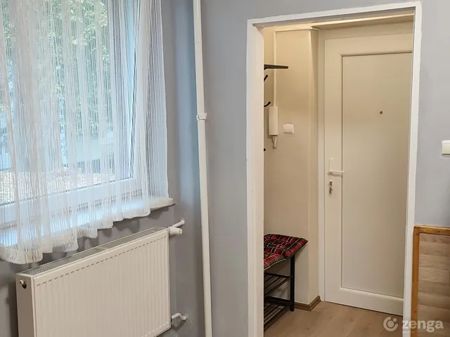 Eladó lakás Komló, Szilvás 28 nm