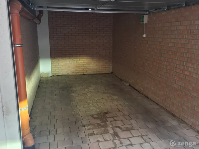 Eladó garázs Szeged, Belváros 15 nm