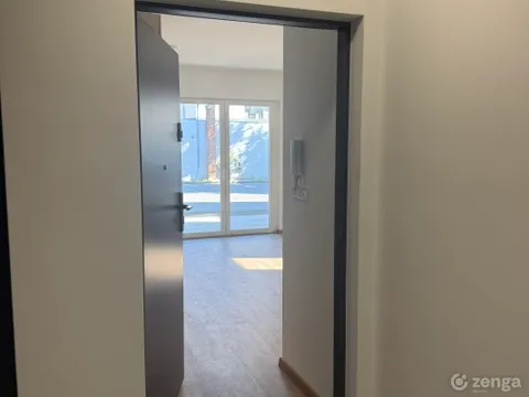 Kiadó lakás Székesfehérvár, Vezérutcák 30 nm