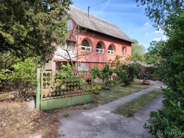 Eladó ház Tiszaföldvár, Homok 96 nm