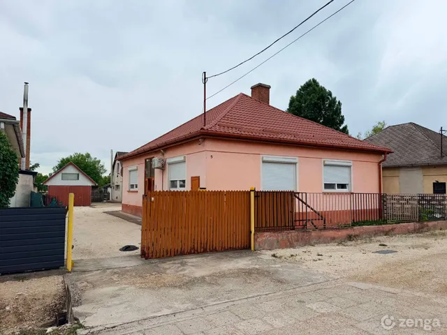 Eladó ház Csákvár, Dobos utca 5. 100 nm