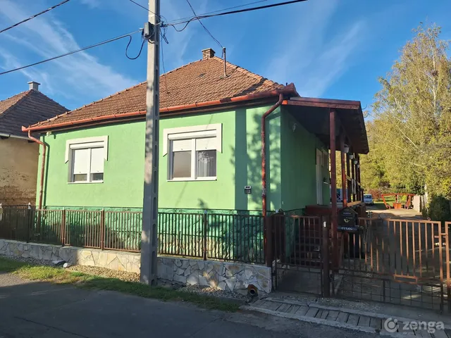 Eladó ház Cered 100 nm