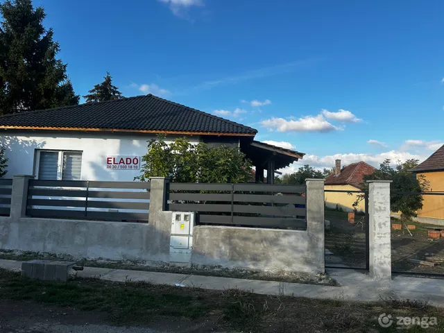 Eladó ház Doboz 200 nm