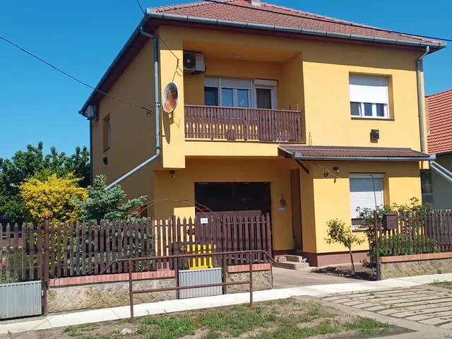 Eladó ház Kardoskút 170 nm