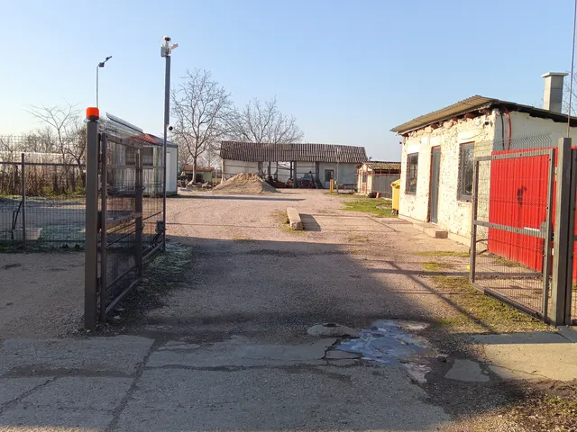 Eladó kereskedelmi és ipari ingatlan Orosháza, Szentetornya 120 nm