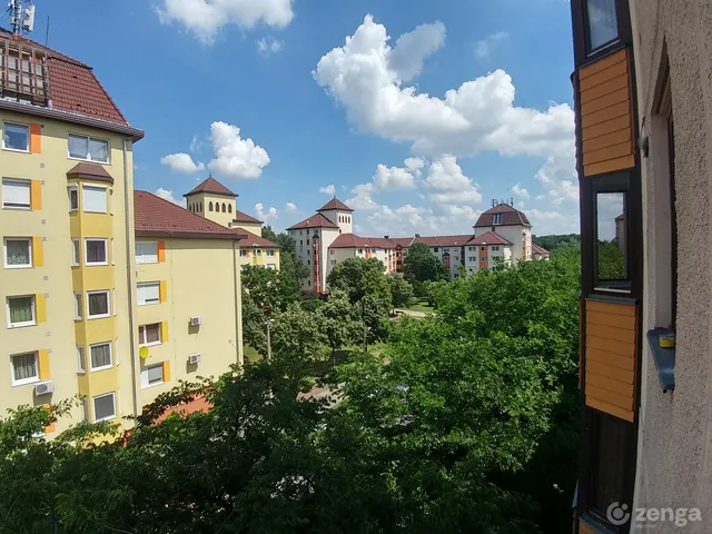 Eladó lakás Budapest XVIII. kerület, Gloriett-telep 76 nm