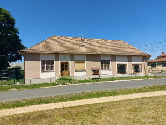 Eladó ház Resznek 208 nm