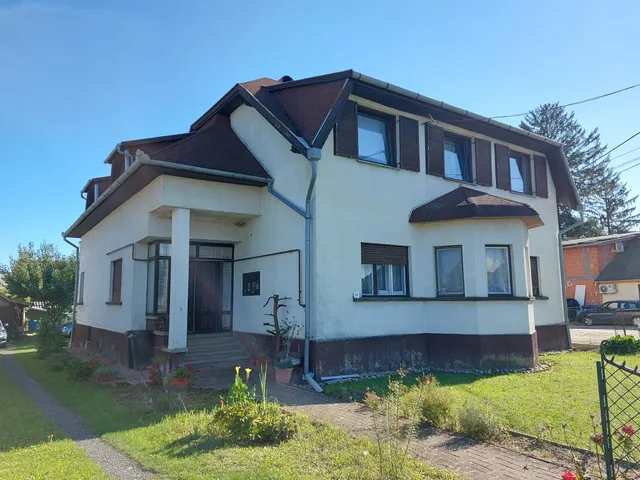 Eladó ház Lenti 165 nm