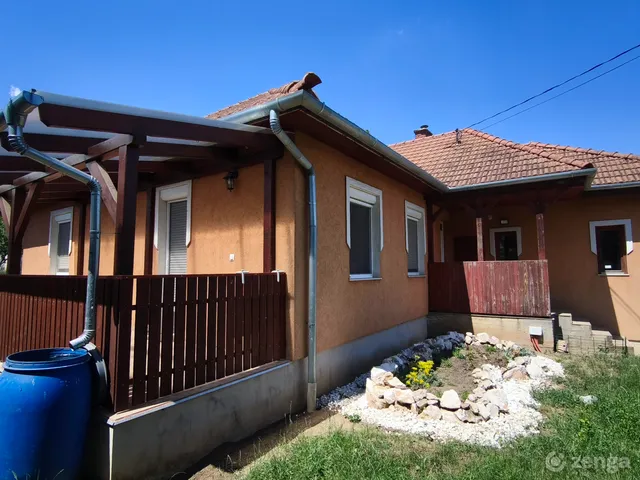 Eladó ház Vácduka 90 nm