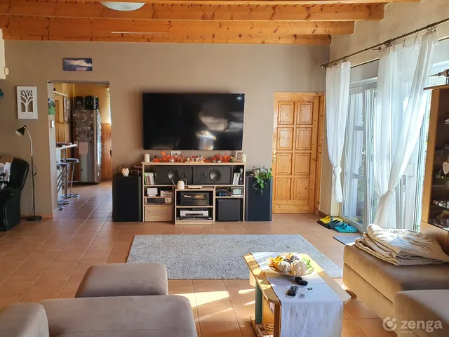 Eladó ház Érd, Fenyves-Parkváros 140 nm