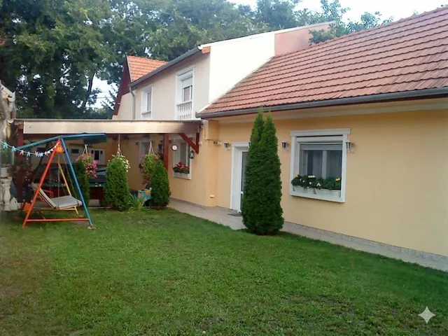 Eladó ház Debrecen, Sestakert 180 nm