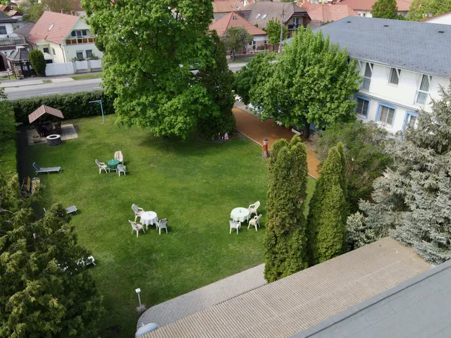 Eladó kereskedelmi és ipari ingatlan Hajdúszoboszló, Fürdőnegyed 480 nm
