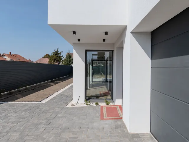 Eladó ház Debrecen, Józsa 230 nm