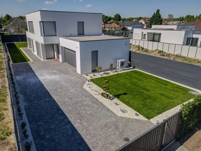 Eladó ház Debrecen, Józsa 230 nm