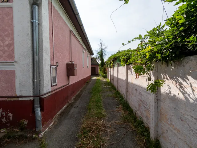 Eladó ház Debrecen, Kerekestelep 63 nm