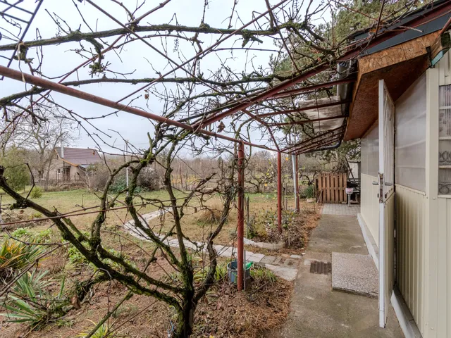 Eladó mezőgazdasági ingatlan Bocskaikert 700 nm