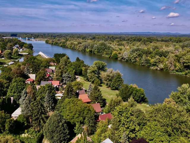 Eladó nyaraló Tiszalök 70 nm