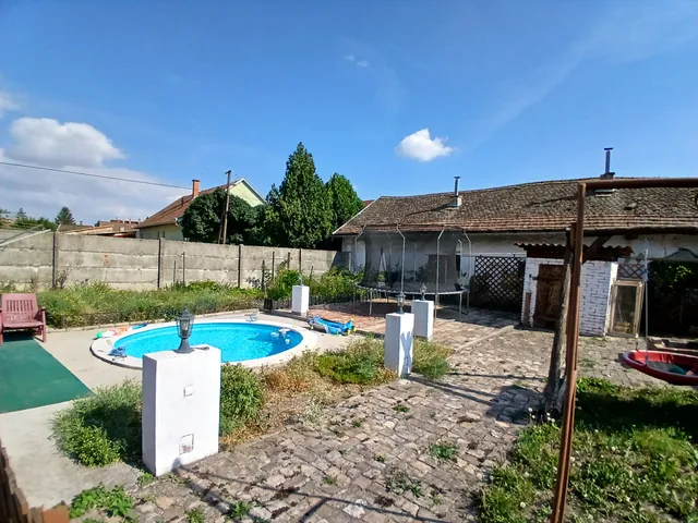 Eladó ház Hódmezővásárhely, Susán 140 nm
