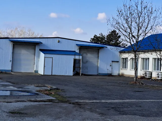 Kiadó kereskedelmi és ipari ingatlan Hódmezővásárhely, Újváros 1900 nm