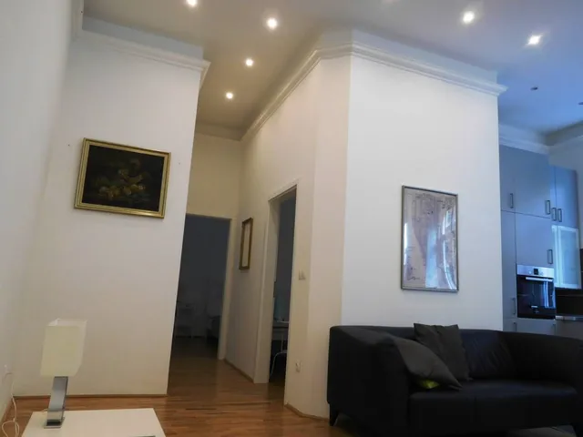 Eladó lakás Budapest V. kerület 79 nm