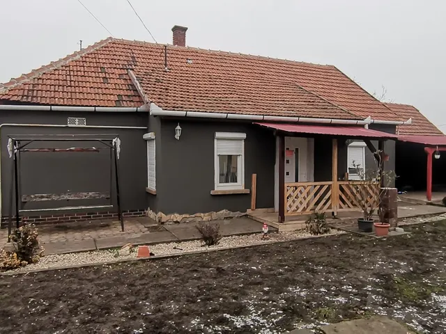 Eladó ház Jászárokszállás 90 nm