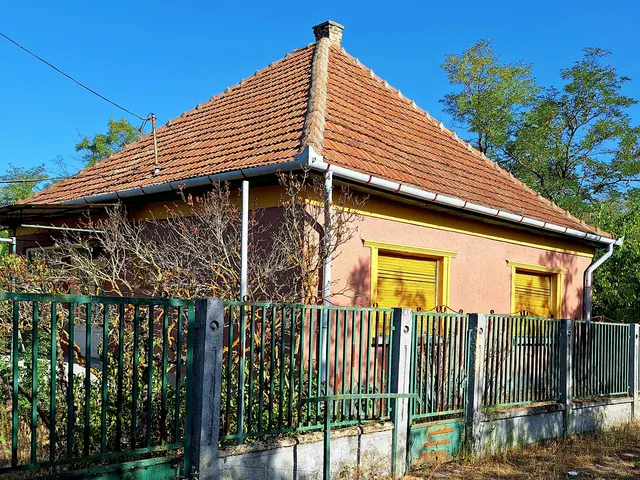 Eladó mezőgazdasági ingatlan Tápiószőlős 54 nm