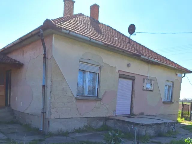 Eladó ház Jászkisér 71 nm